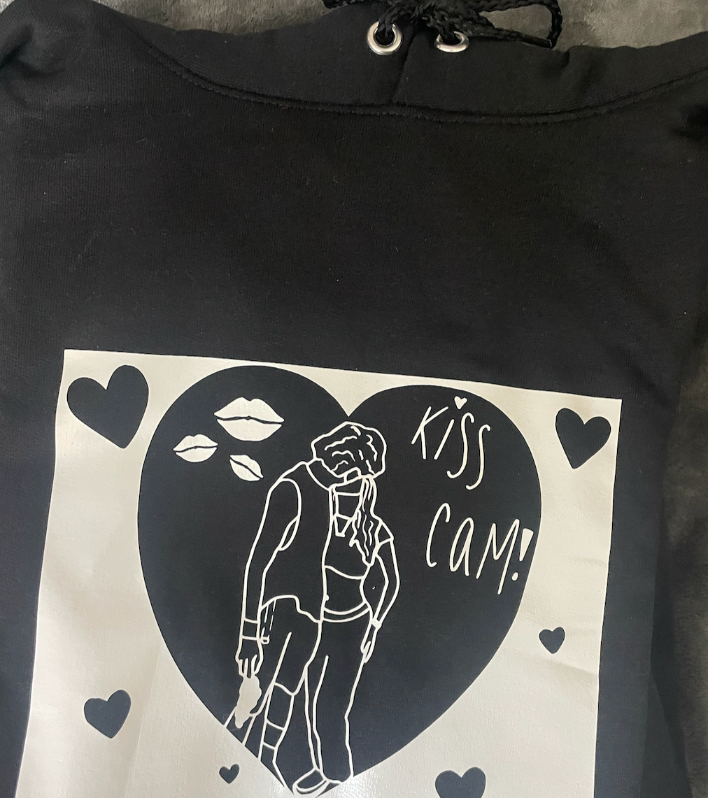 KISS CAM HOODIE